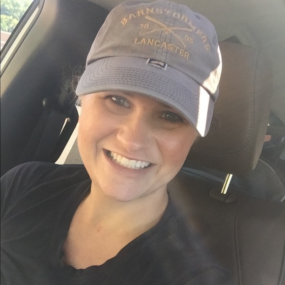 Meet your Posher, Stacey - Picture 3 of 4